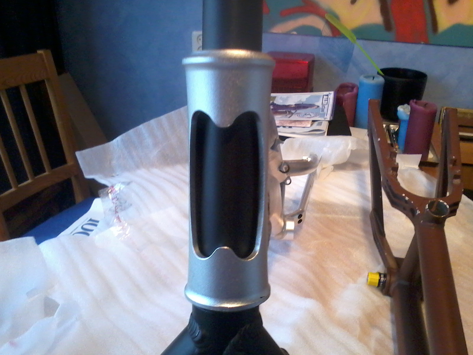 2012 Neon Bow 1085 mm
Headtube cut out hole.