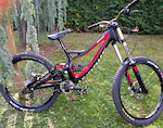My new toys ! Specialized demo replica s-works carbon, full rock shox, sram ...
I love it