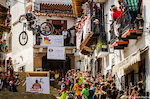 Whippin during Downhill Taxco 2013. Shot by © Dave Trumpore.
@remymetailler