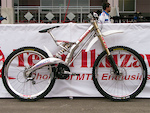 Ikuzawa DH bike with front &amp; rear KYB suspension,Akebono 4 piston Oval brakes