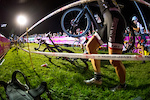 Sometimes things go wrong... Troy Wells of Team CLIF Bar misjudged the spacing on the barriers and didn't get his second bunnyhop in time.