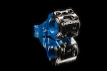 Our remodeled direct mount stem sets the standard for exquisite machining detail. Light weight and solid with a wide clamping stance the new three piece design weighs in at a slim 150 grams and is available in six colors.


Features:

Boxxer / Fox / 888 direct mount system
3D profile machining
50mm wide clamping stance
47mm extension
Low rise (-5mm)
31.8 (Oversize) bar clamp
Available in: Black / Pewter / Red / Gold / Purple / Blue