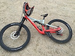 Found this online today. 
http://wheelsizeagnostic.com/specialized-enduro-2017-here-it-is/