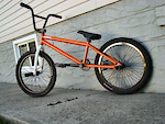 wethepeople 4 seasons
wombolts
redline flight bars
dirt forks
demolition anorexia to demo zero rim 11t driver
coalition sprocket 30t
aitken seat(not pictured here)
2 snafu pegs
dual animal asm's
s&amp;m redneck lt stem
wtp seat clamp
fit post
wellgo mg1 pedals
kmc z chain
front wheel-off a fit....
edwin grips
no brakes because only bitches need brakes.