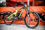 Connor Fearon's black and yellow Operator, he'll try 29" and 27.5" wheels before deciding what to race on.