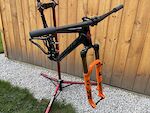 Pivot Mach 4 SL w/Fox Live Valve