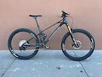 Mondraker Raze R Carbon w/ mix new and used parts