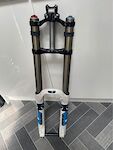 Fox 40 RC2 downhill triple clamp forks fits Suron