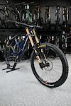 Santa Cruz V10 Gloss Liquid Blue Demo
