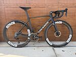 Colnago V5Rs (485) Dark Series Disc Road Bike