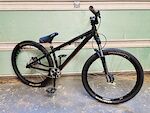 GT La Bomba Medium Black DJ 26