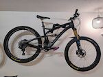 Yeti SB5 Size Large, We Are One Carbon Wheels