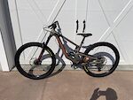 Santa Cruz Megatower 29in Carbon Fiber Medium