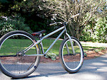 my braaaand new 09 pinscher! just got it yesterday. new macniel 330 post and kink slim pivotal will be ordered on tuesday. and gonna run eastern stealth cranks.