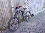 2006 Specialized Big Hit Fsr 2 
Sunline ltd 745 bars
2005 Marzocchi Shiver Dc's Sun MTX's on Halo and Sun Hubs