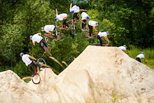 Signatures: White lime dirt session