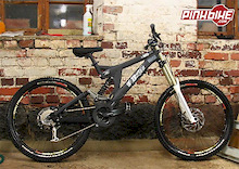 Specialized Big Hit 2 '06 with RockShox Boxxer Team '06 - When it was new and shiny.