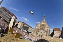 Teaser: Red Bull District Ride