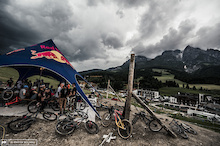 Dark clouds over the Red Bull hideout. Mother nature loves to soak up the track in the most needed moment.