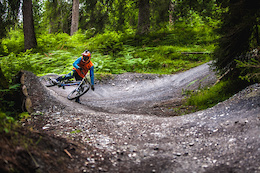 Video: Partly Cloudy Tour Episode Two - Riding in Flims
