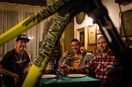 HS Racing Team Together with COMMENCAL