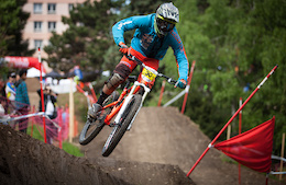Video: French Cup DH Sprint Round 1 Lyon