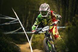 Video and Photo Epic: Steve Peat's Steel City Downhill