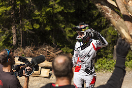 Video: The Daring Digging Dirt Show - Shovelling the Lenzerheide World Cup Track