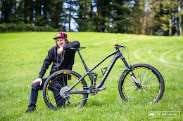 EWS Bike Check: Joe Barnes' Canyon Spectral
