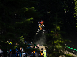 Anthony Evans reminding us that you must whip it, whip it real good.  Silverstar BC Cup DH y'all!  It was a siiiick weekend!!