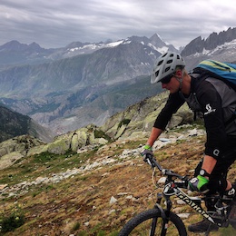 Enduro/freeride MTB tours in Valais, swiss Alps, guided by Exoride.
More : http://www.exoride.net/en/