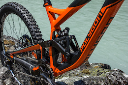 First Ride: Polygon Collosus DH9