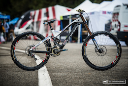 Bike Check: Danny Hart's Mondraker Summum - DH World Championships Vallnord 2015