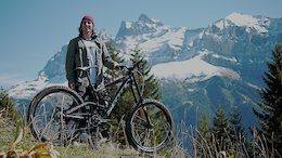 Video: Breaking in Bikes with Vink and Fairclough on the World's Biggest Jumps