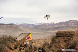 Reynolds going stratospheric across the canyon gap.