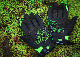 100% Brisker Gloves: What's Covering Your Hands When It's Cold Out?