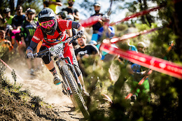 Juliana-SRAM Pro Team 2015 Recap - Video