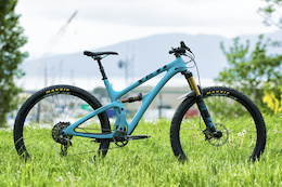 Pinkbike Poll: Can Today's Mid-Travel Trail Bike Be Significantly Improved?