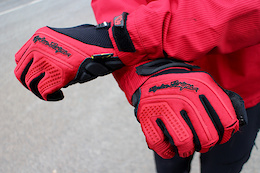 2016 Troy Lee Designs Ruckus Gloves