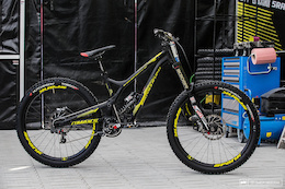 Rémi Thirion's Commencal Supreme DH V4 - Fort William DH World Cup 2016