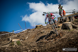 Steve Peat, the one and only, trucking through the 'napalm zone'.
