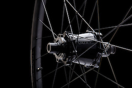 Race Face Turbine R Wheelset and Vault Hub