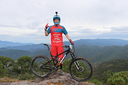 Kyle Warner: Racing y Raicilla en Mexico - Video