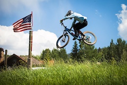 The Yeti Cycles Big Mountain Enduro Releases 2017 North American Calendar
