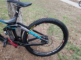 2016 Giant Glory Advanced 0 DH CARBON