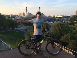 Rose Bikes Sign Anthony Messere and Antoine Bizet