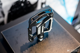 Shimano shoes pedals