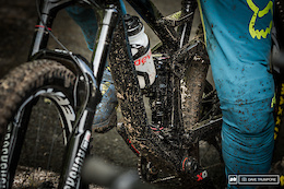 Spotted: Theo Galy's Prototype Devinci Spartan