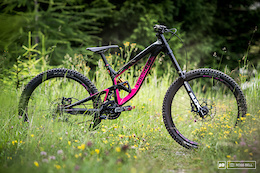 Tracey Hannah's Polygon Collosus DH9 - Bike Check
