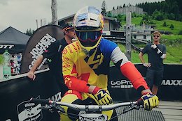 Fast Life With Loic Bruni: Episode 5 - Video